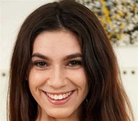 Gianna Gem Age, Bio, Height, Figure, Net Worth – TopTenu.